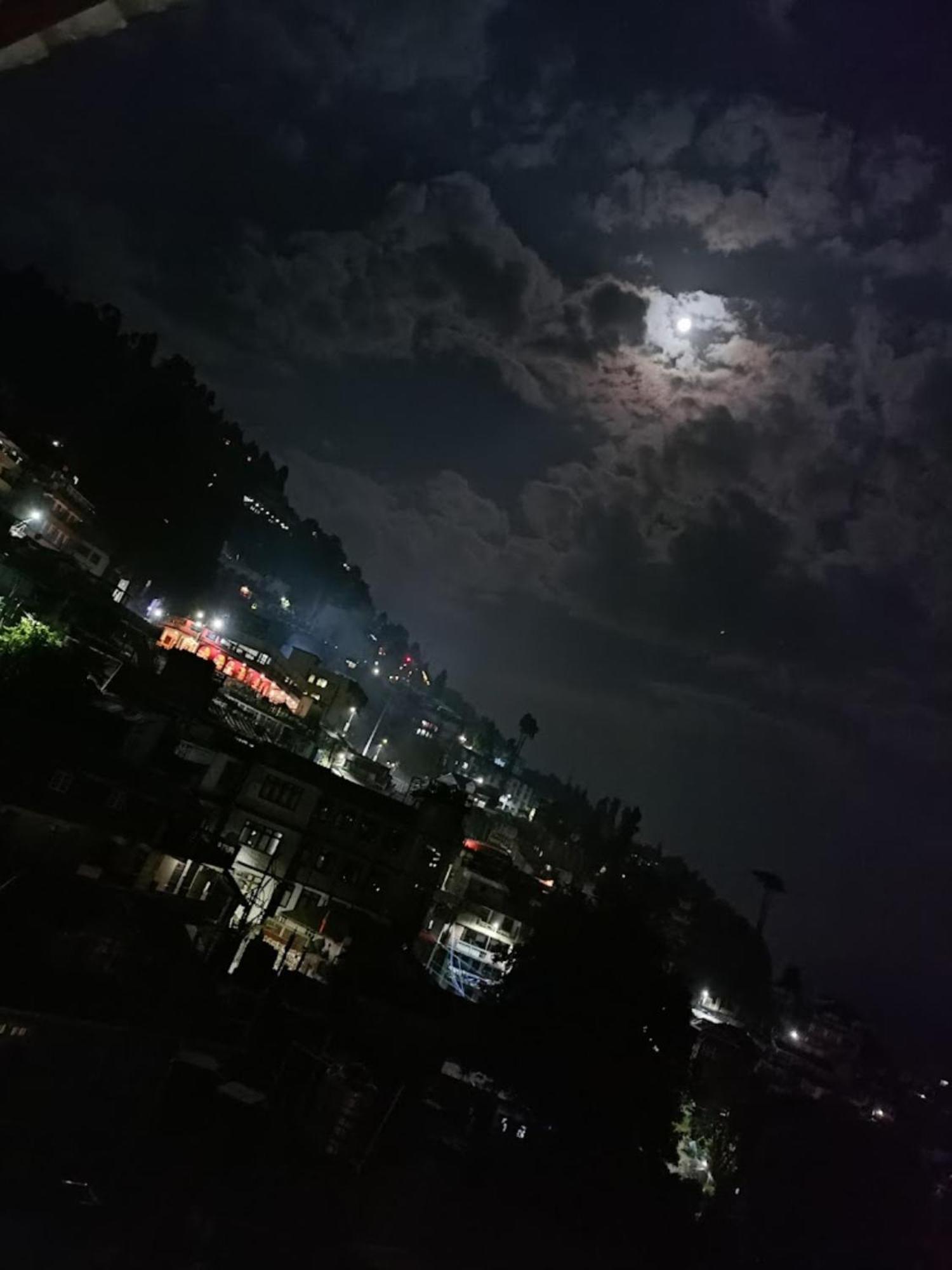 Hotel Pitstop Darjeeling - Excellent Service Recommended & Couple Friendly Εξωτερικό φωτογραφία