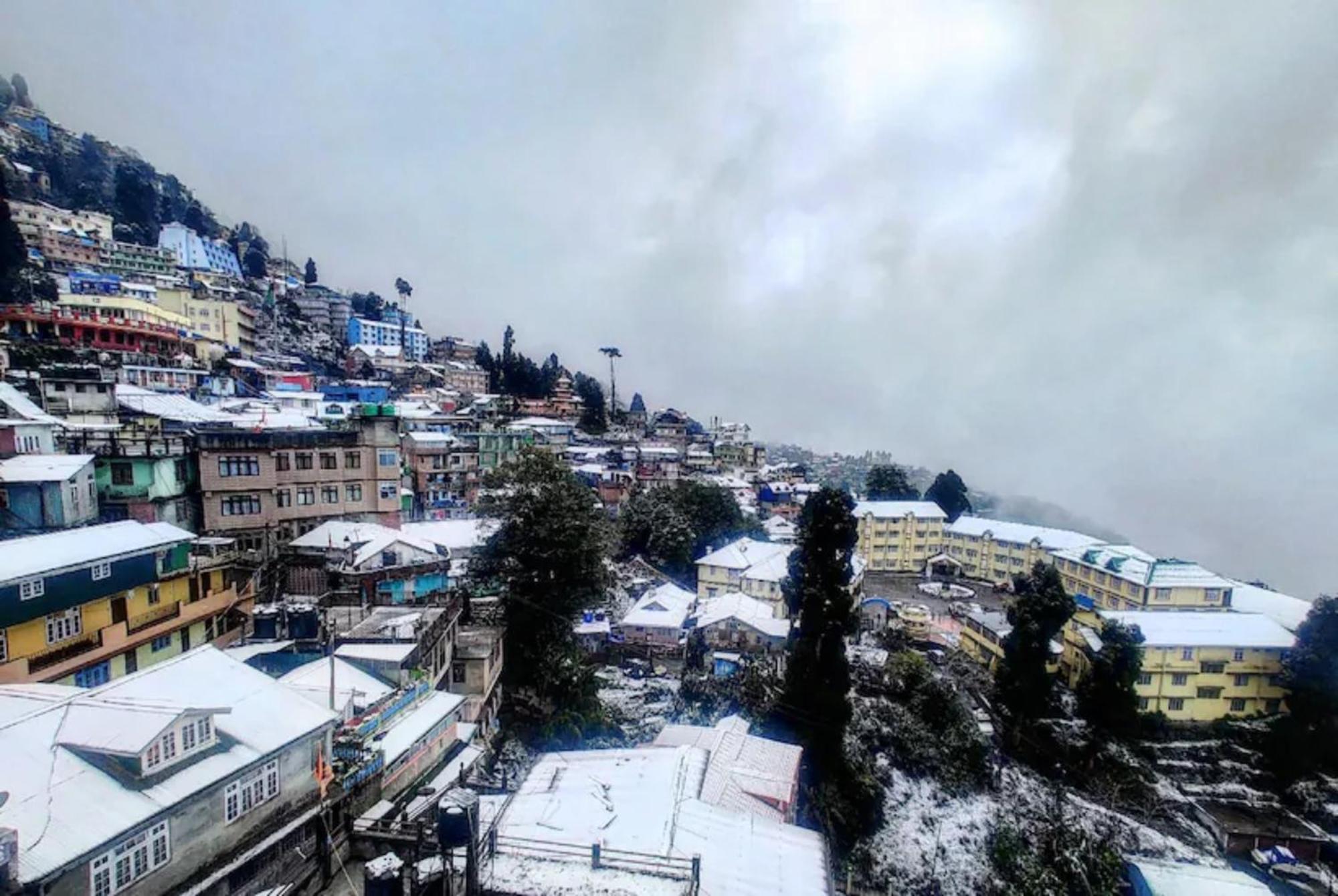 Hotel Pitstop Darjeeling - Excellent Service Recommended & Couple Friendly Εξωτερικό φωτογραφία