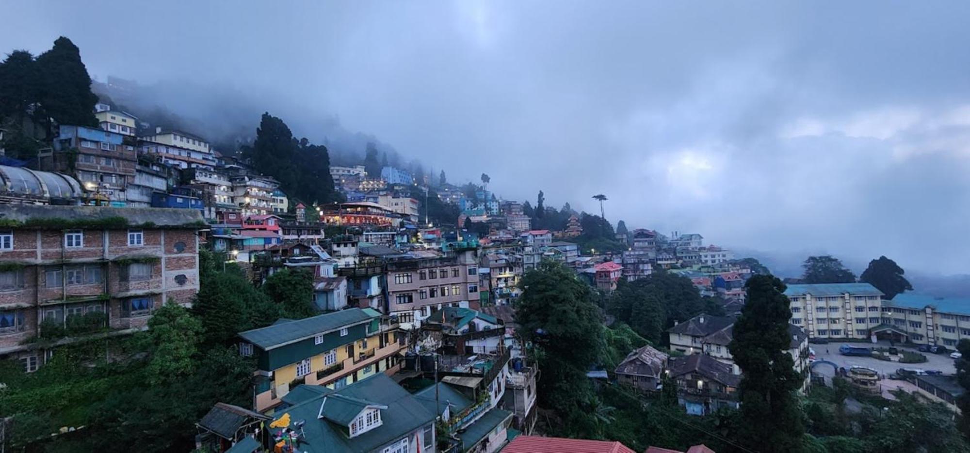 Hotel Pitstop Darjeeling - Excellent Service Recommended & Couple Friendly Εξωτερικό φωτογραφία