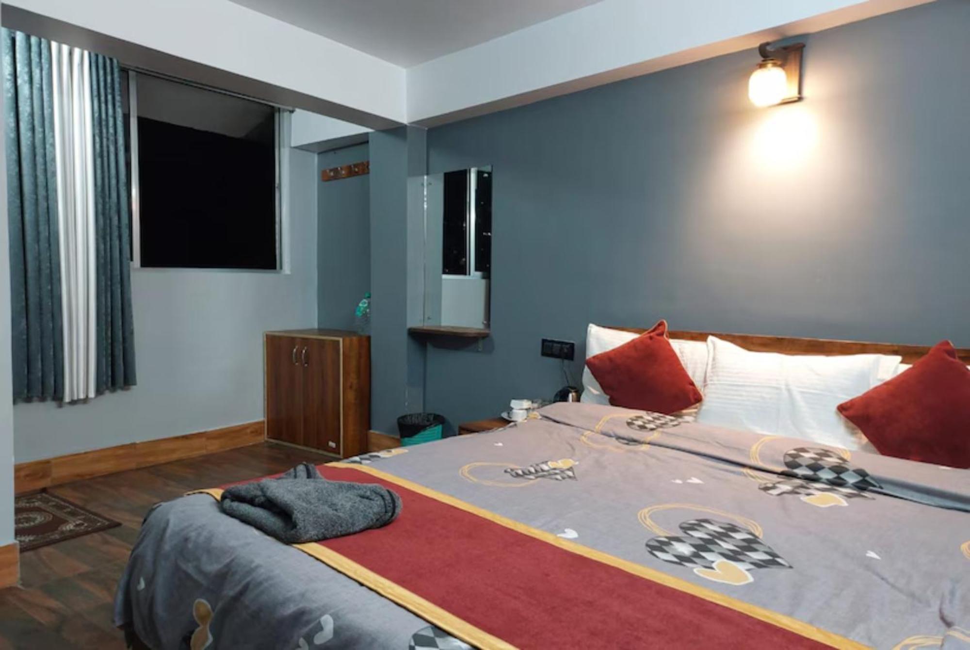 Hotel Pitstop Darjeeling - Excellent Service Recommended & Couple Friendly Εξωτερικό φωτογραφία