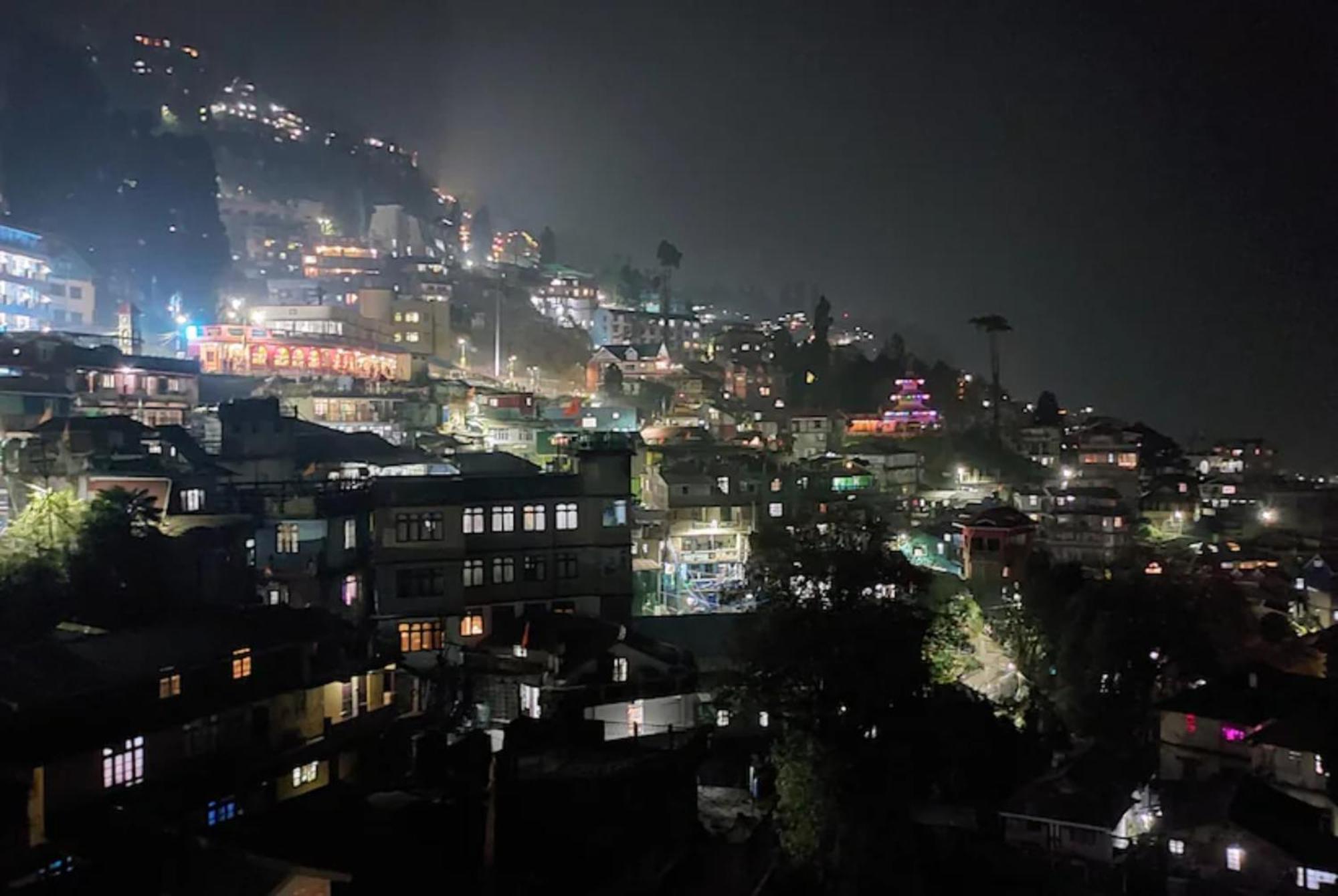Hotel Pitstop Darjeeling - Excellent Service Recommended & Couple Friendly Εξωτερικό φωτογραφία